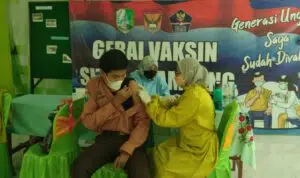 90 Persen Siswa SMPN 1 Sampang Disuntik Vaksin