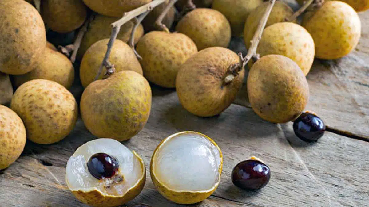 Atasi-Bau-Badan-dengan-Biji-Buah-Kelengkeng