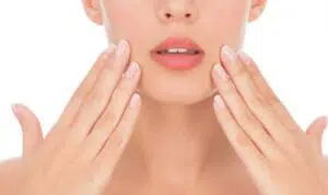 Cara Ampuh Atasi Bibir Pecah-Pecah dengan Cepat
