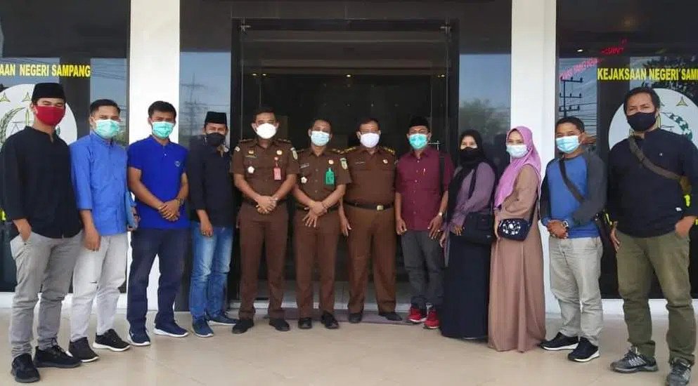 Datangi Kejari Sampang, Aktivis Minta Pelaku Pedofil Dihukum Berat