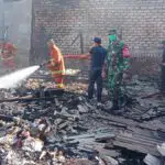 Kerugian Kebakaran Rumah di Jl KH Mansur Sumenep Capai Rp700 Juta