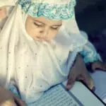 Ketahuilah 7 Amalan yang Pahalanya Terus Mengalir Meski Sudah Meninggal