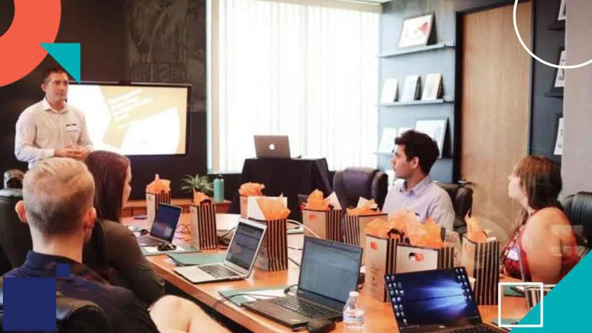 Lakukan ini Agar Tidak Gugup Saat Presentasi