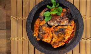 Resep-Pari-Goreng-Penyet,-Enak-dan-Pedas