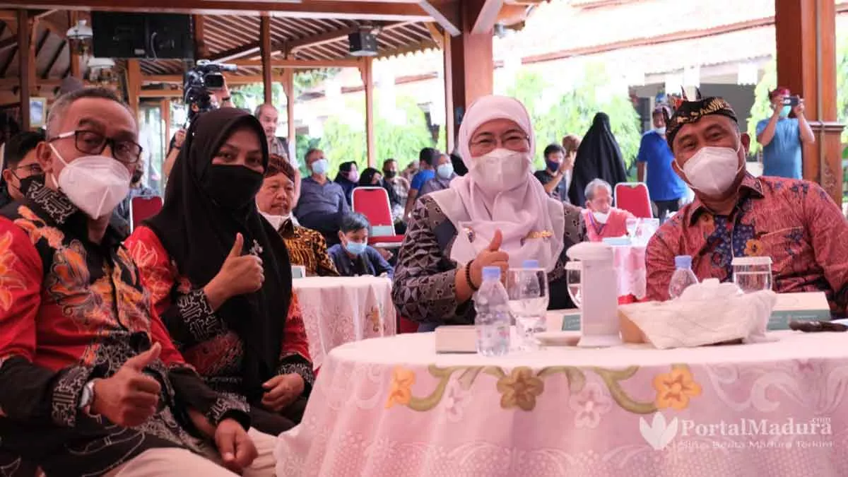 Sumenep Tampil Di Anjungan Jatim Tmii, Tahun Depan Target Dapat Paket Khusus - Portalmadura.com Sumenep Tampil di Anjungan Jatim TMII, Tahun Depan Target Dapat Paket Khusus