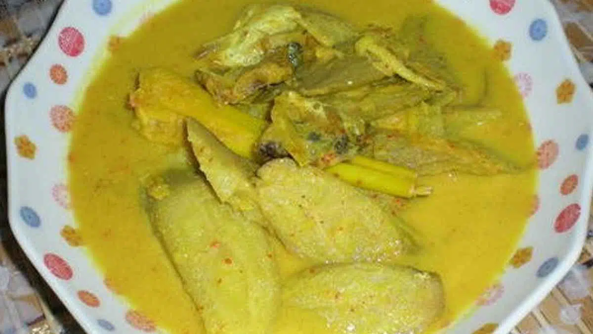 Resep Gulai Pisang Muda yang Cocok untuk Makan Siang