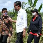 Aksi Spontan Jokowi pada Orang Papua Yang Tak Terekam Kamera
