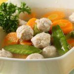 Resep Sup Bola-bola Ayam, Sajian Nikmat untuk Penderita Kolesterol