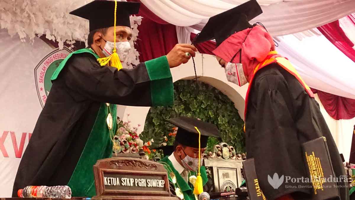 STKIP PGRI Sumenep Sukses Gelar Wisuda Program Sarjana XVII