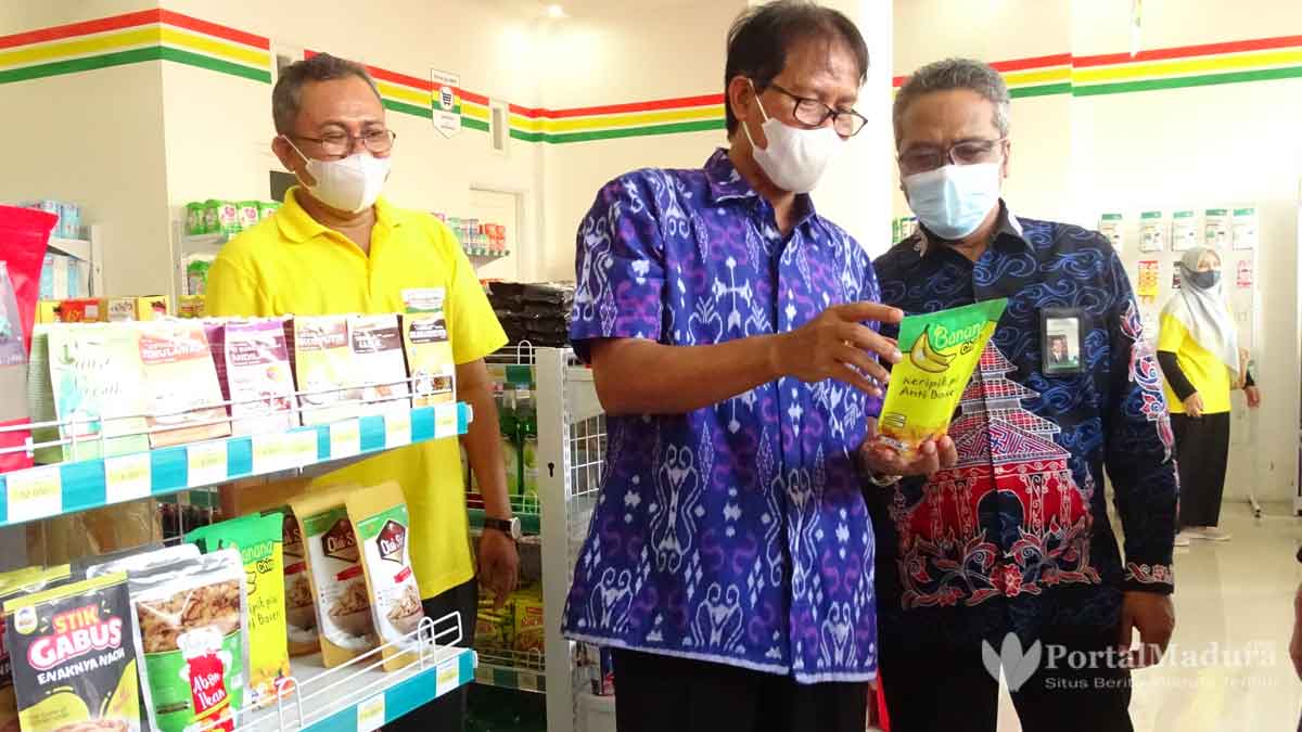 Swalayan Wiraraja Mart Dibuka, Tampung Produk UMKM Binaan Dosen