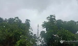 Kecamatan Kota Sumenep Diselimuti Awan Mendung hingga Malam