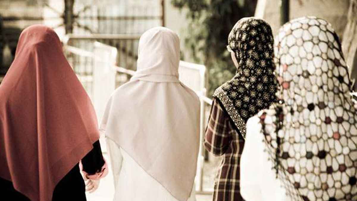 4 Adab Pakaian Muslimah Yang Harus Anda Tahu Dan Terapkan ...