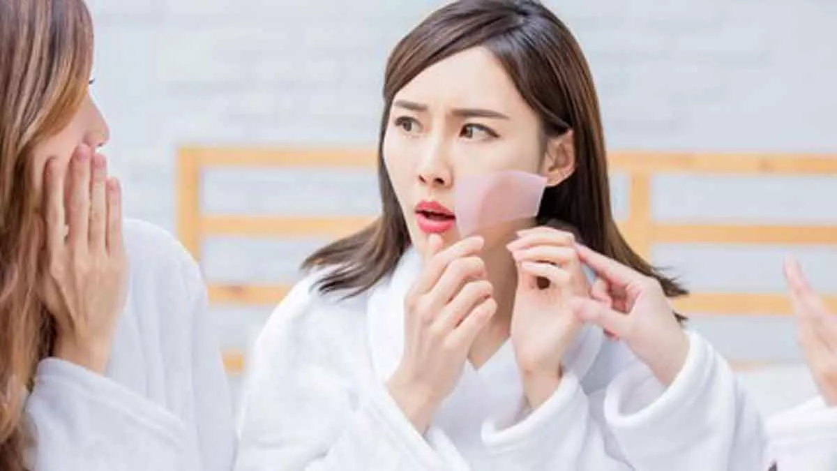 5 Daftar Kebiasaan yang Bikin Kulit Wajah Berminyak, Catat!