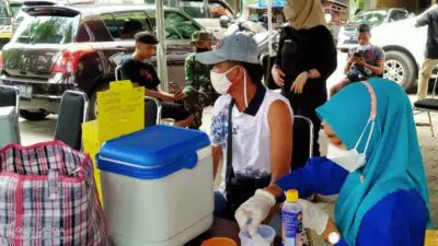 Pedagang & Pengunjung Pasar Srimangunan Harus Vaksin
