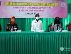 Peningkatan Kompetensi SDM, GOW Sumenep Tularkan Ilmu Merajut