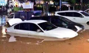 7 Tanda Mobil Pernah Kebanjiran