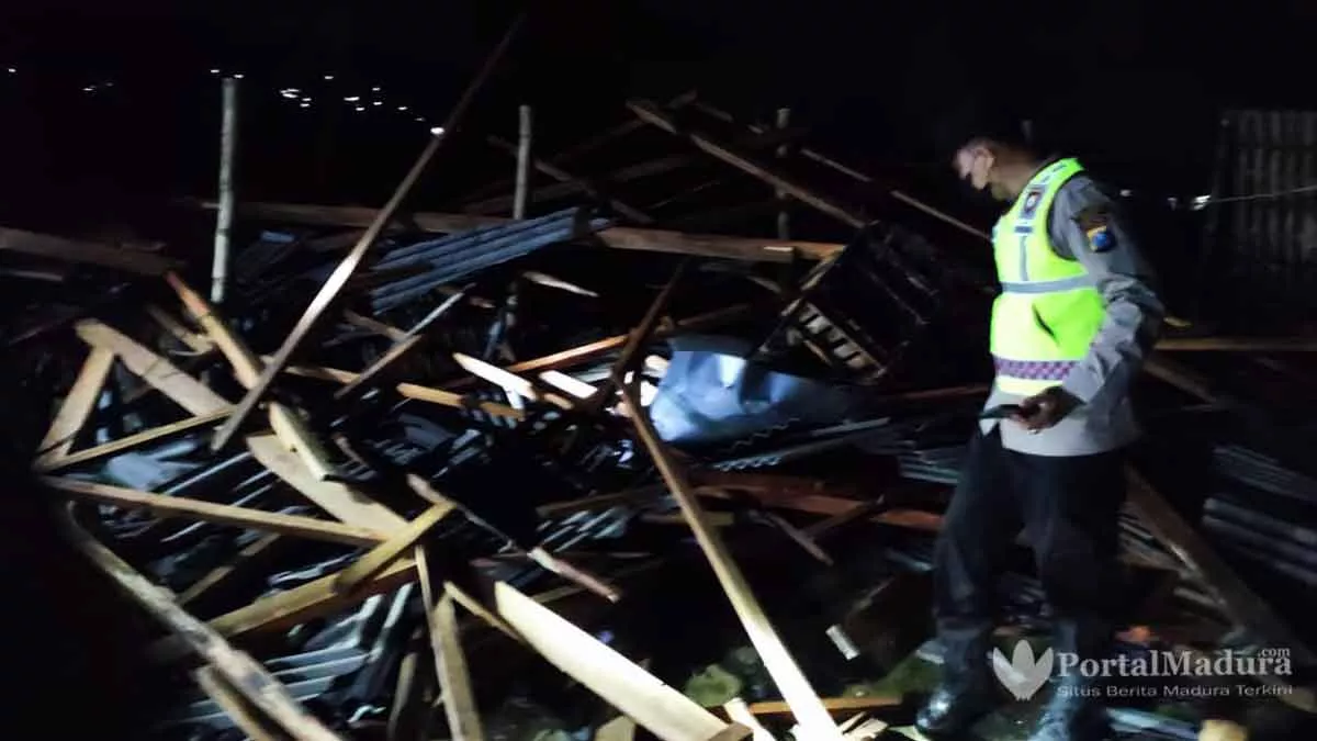 12 Unit Rumah Warga Montorna Rusak Diterjang Angin Kencang