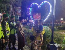 Antisipasi Covid-19, Petugas Gabungan Sisir Tempat Keramaian