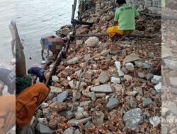Tambat Labu Rusak dan Makam Warga Pulau Giliyang Tergerus Ombak Besar