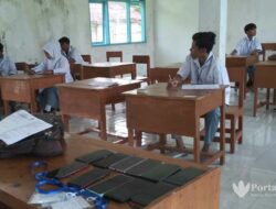 Ujian PAS, Sekolah Sita HP Siswa