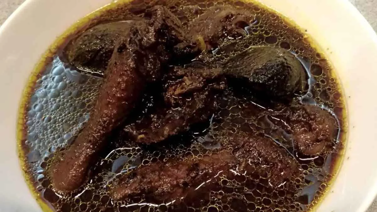 Resep Ayam Kuah Bumbu Kluwek yang Unik Tapi Nikmat