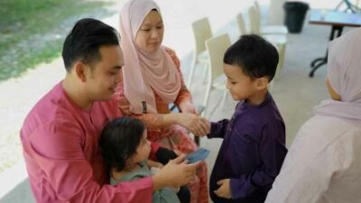 5 Adab Orang tua Kepada Anak Menurut Imam Al-Ghazali
