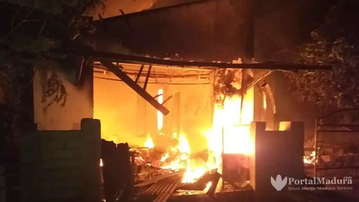 Kebakaran Ruko, Kerugian Capai Rp700 Juta