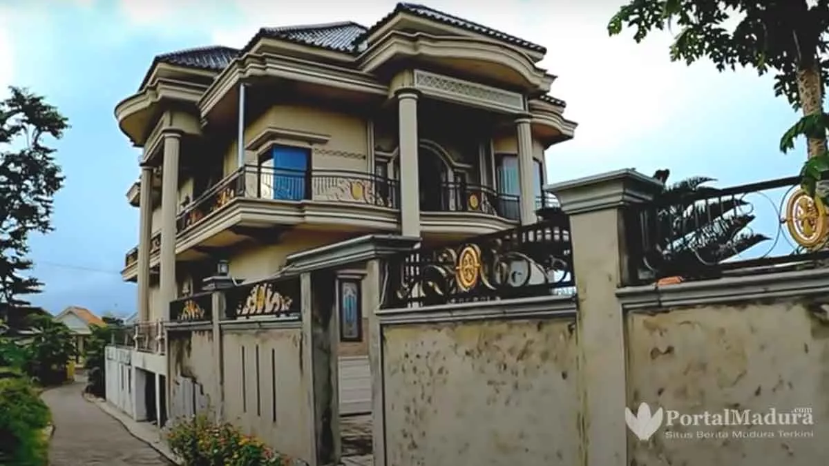Menengok Mewahnya Istana TKI Arab Saudi di Pamekasan Madura