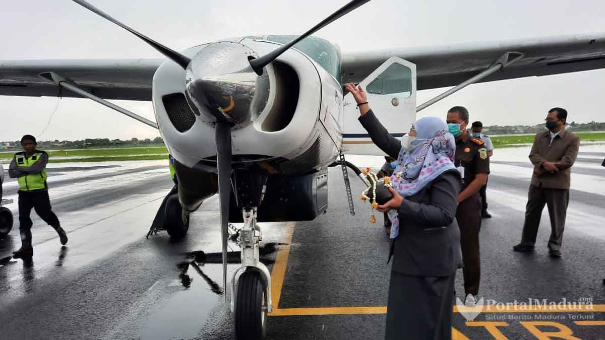 Penerbangan Pesawat Perintis Sumenep Banyuwangi mulai Beroperasi
