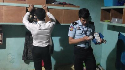 Pisau dan HP, Hasil Razia Kamar Napi Rutan Klas II B Sampang