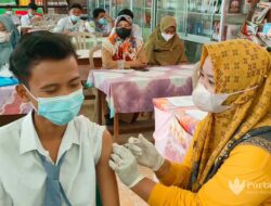 Kapolres Sumenep Cek Vaksinasi di SMAN 1 Lenteng, 31 Siswa Divaksin