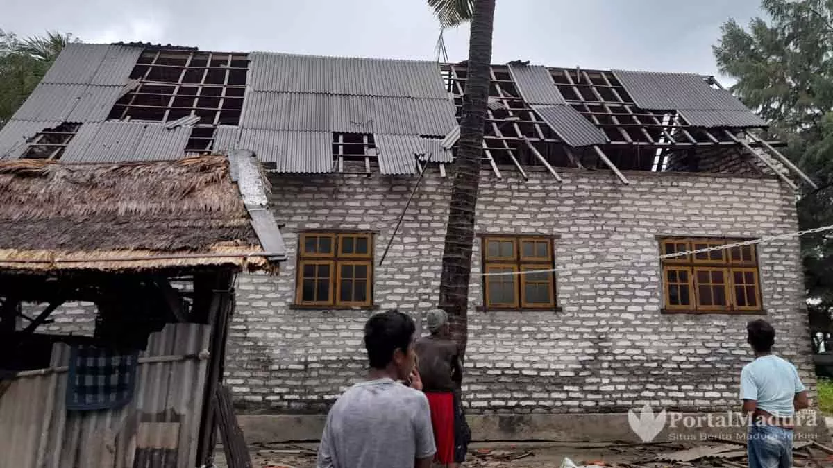 5 Bangunan Rusak Diterjang Puting Beliung di Sadulang Sumenep
