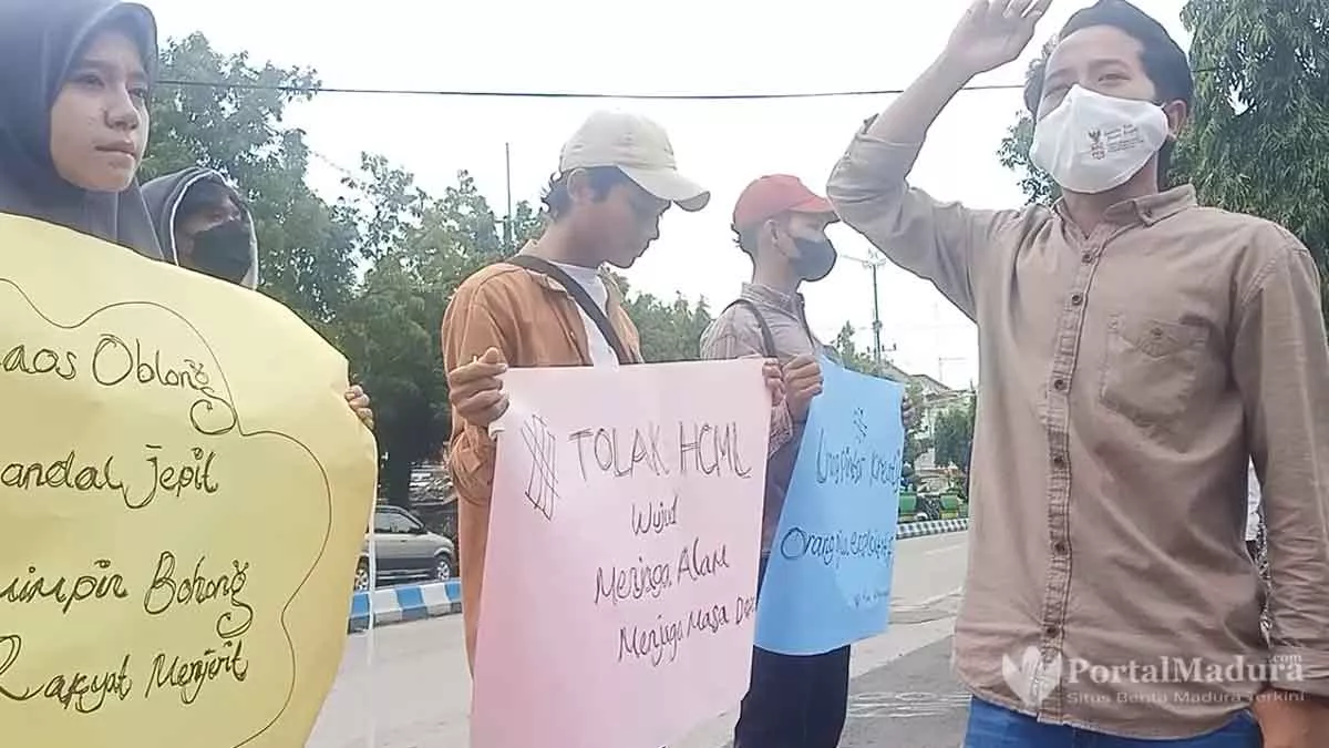 Demo HCML, Mahasiswa Sampaikan Dua Tuntutan di Gedung DPRD Sumenep