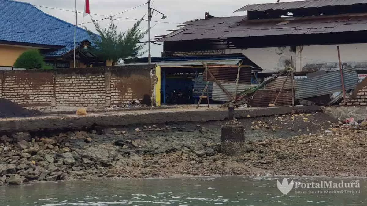 Pembangunan Dermaga Baru Kalianget Tak Berizin