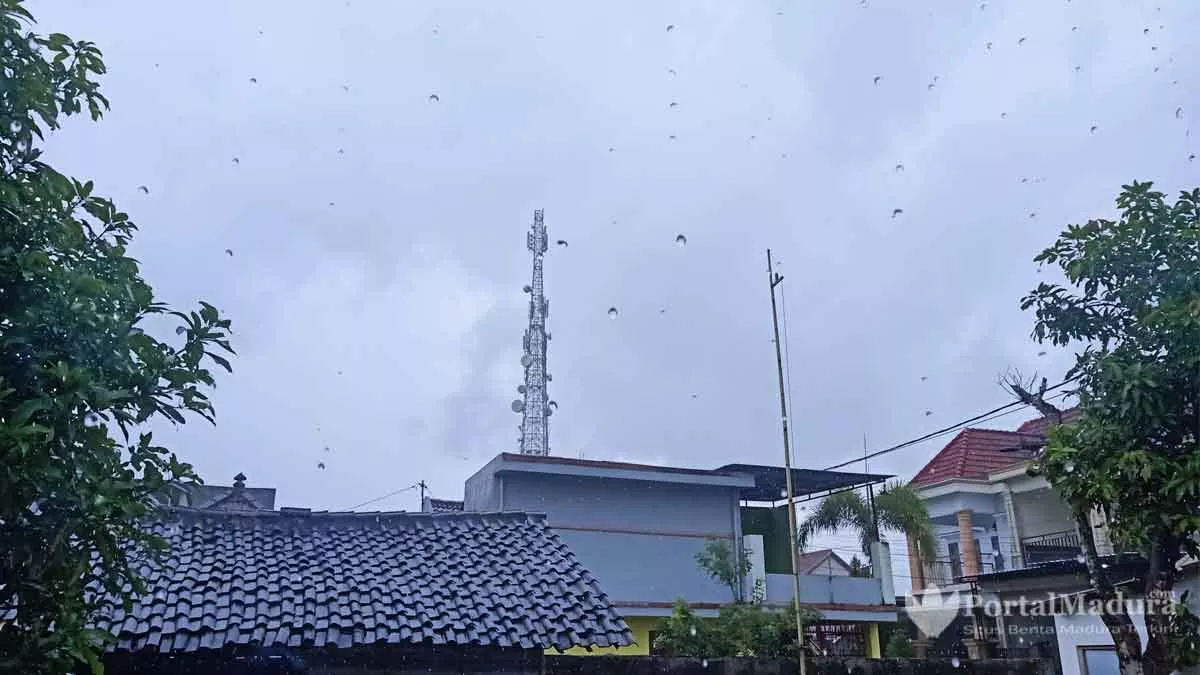 Sumenep Diguyur Hujan, Waspada Angin Kencang dan Petir