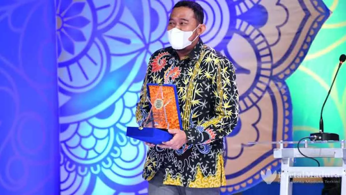 Diganjar Penghargaan, Bupati Fauzi Dinilai Sukses Memimpin Sumenep di Tengah Krisis