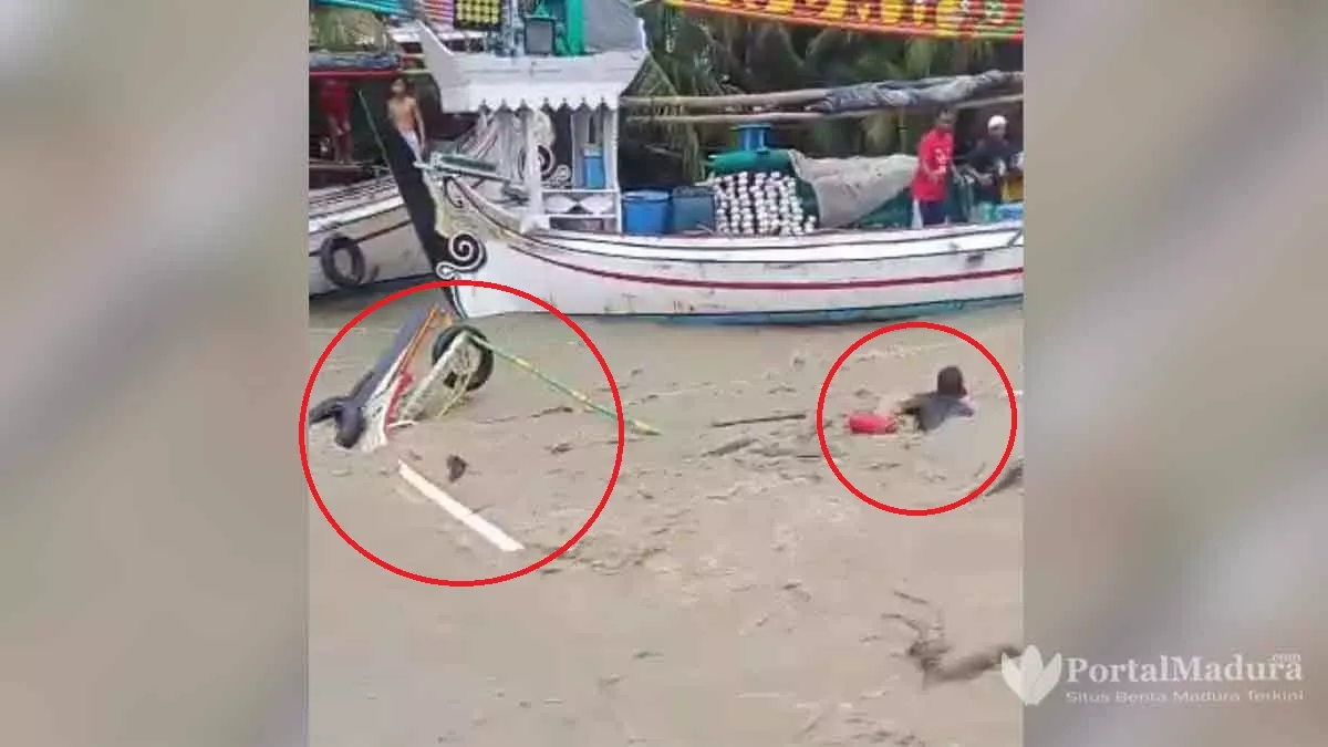 Kronologi Perahu dan Warga Terseret Banjir Bandang Muara Sungai di Sumenep