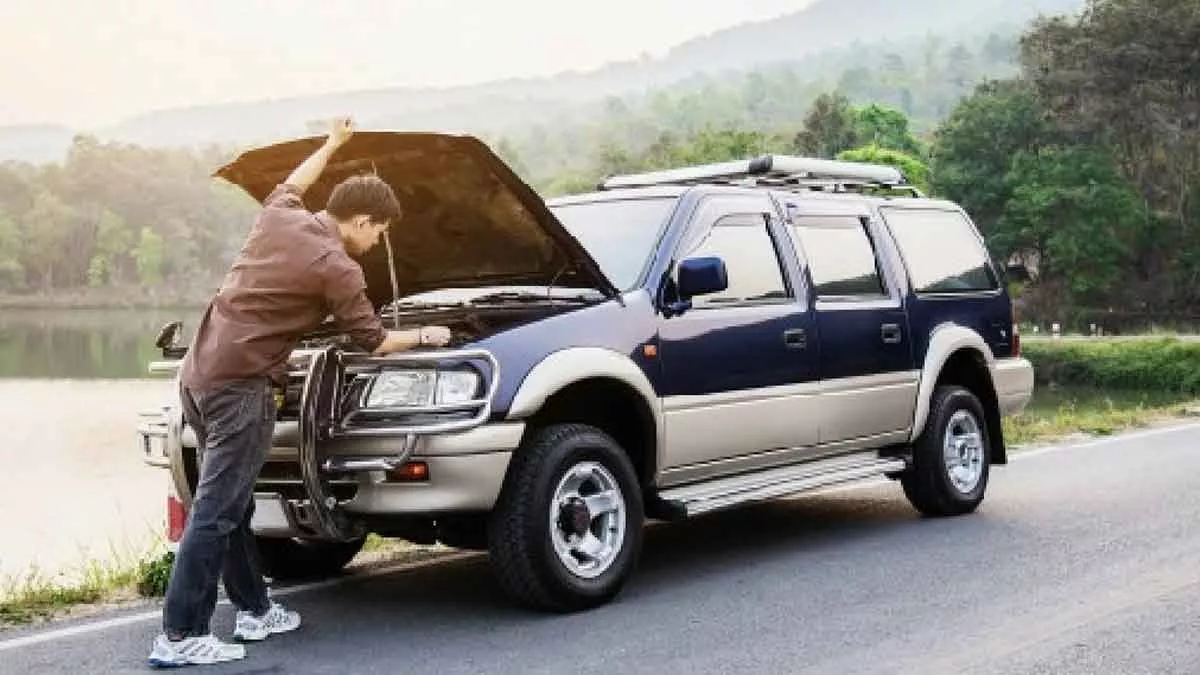 Mesin Mobil Susah Hidup? Mungkin Ini Penyebabnya