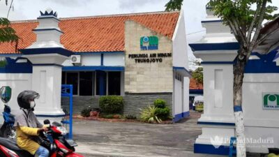 Pelanggan PDAM di Sampang Keluhkan Distribusi Air Tak Lancar