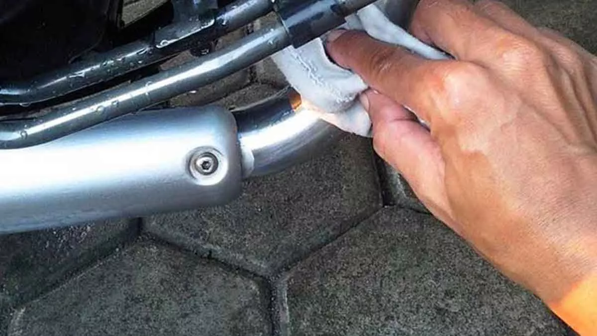 Perawatan-Knalpot-Motor-yang-Baik-dan-Benar
