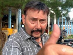 Artis Senior August Melasz Kepincut Keindahan Sumenep