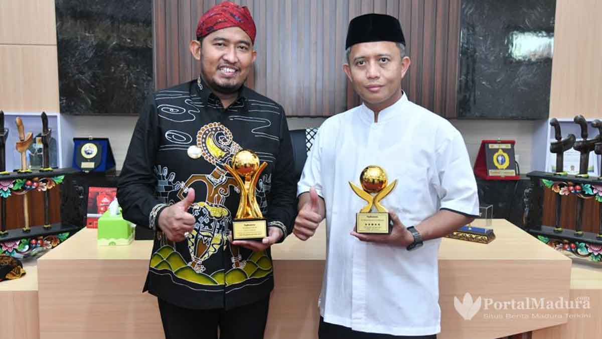 BPRS Bhakti Sumekar Boyong Penghargaan, Bupati Fauzi Jadi Top Pembina BUMD 2022