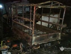 Gegara Sisa Kayu Gorengan Kerupuk, Dapur dan Kendaraan Roda 3 Jadi Arang