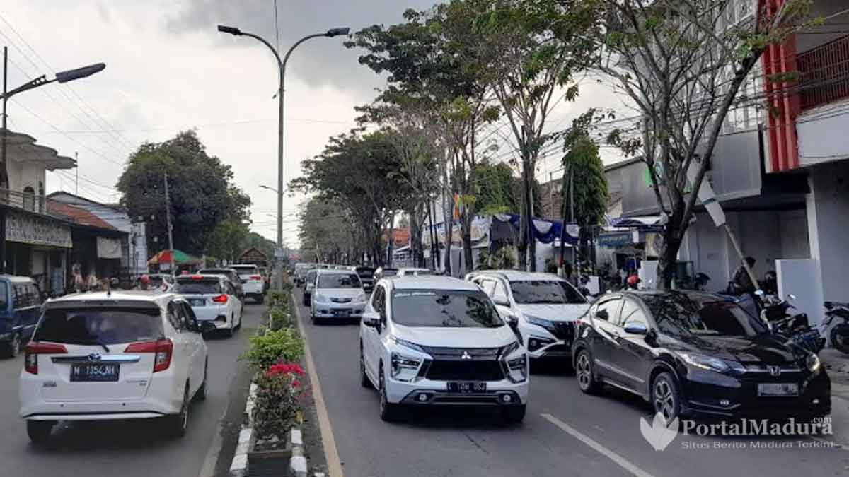 H-4 Lebaran, Pemudik Mulai Terpatau Melintas di Sampang