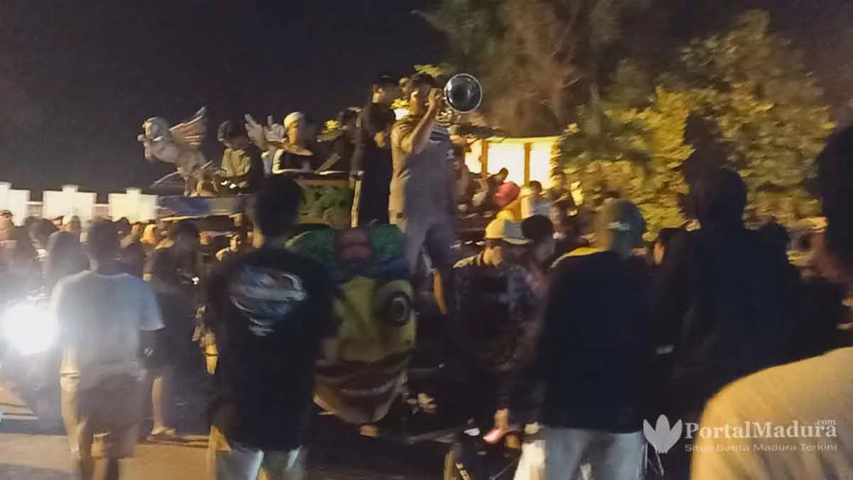 Keliling Kota, Cara Milenial Sumenep Bangunkan Sahur Pakai Musik Uldaul