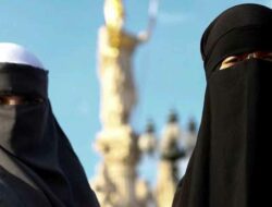 Muslimah Tak Berhijab, Apakah Salat dan Puasanya Diterima Allah SWT?