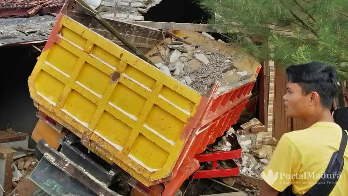 Rem Blong, Truk Tabrak Rumah Warga Sopir Tewas