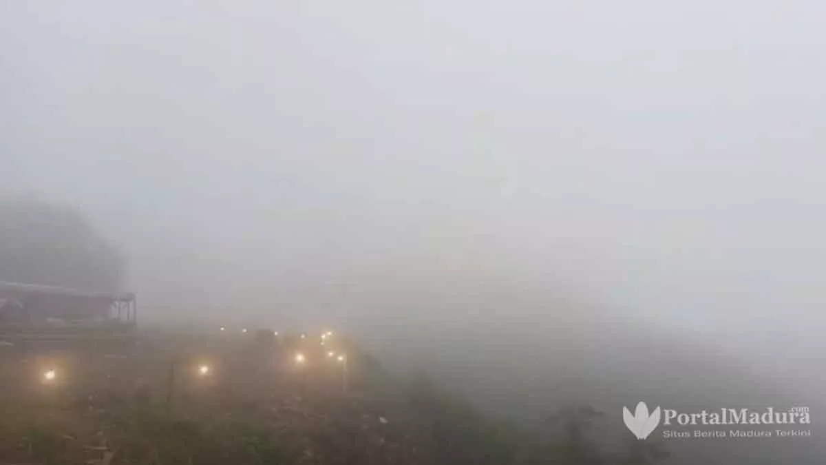 Pawang Hujan Gagal, Lokasi Festival Paralayang Dikepung Kabut dan Cuaca Buruk