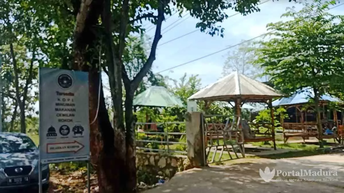 Sediakan Nasi Urap Ikan Pindang, ‘Warung Kopi Cangker Kaca’ Diburu Konsumen