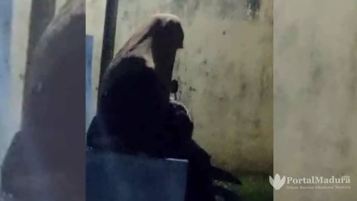 Viral Remaja Bermesraan di Lapangan Gotong Royong Sumenep